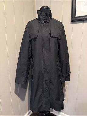 Burberry London Women’s Tess 8R Black Classic Trench Coat with High Collar